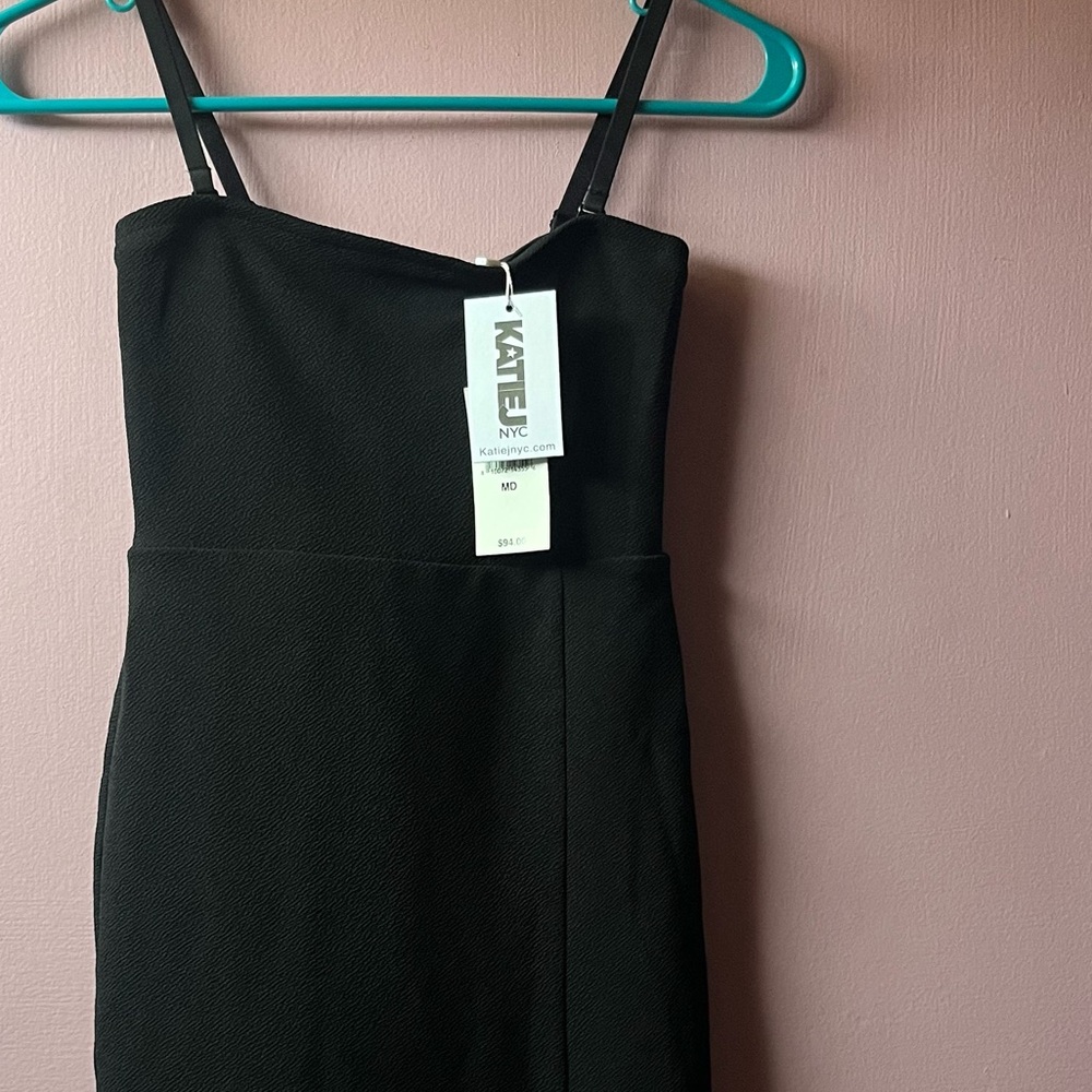 🆕KatieJNYC Size Juniors M- Little Black Dress🖤